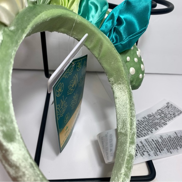 (Sold)NWT. Disney Parks Princess Tiana soft  Minnie ears headband in soft green - Picture 9 of 9